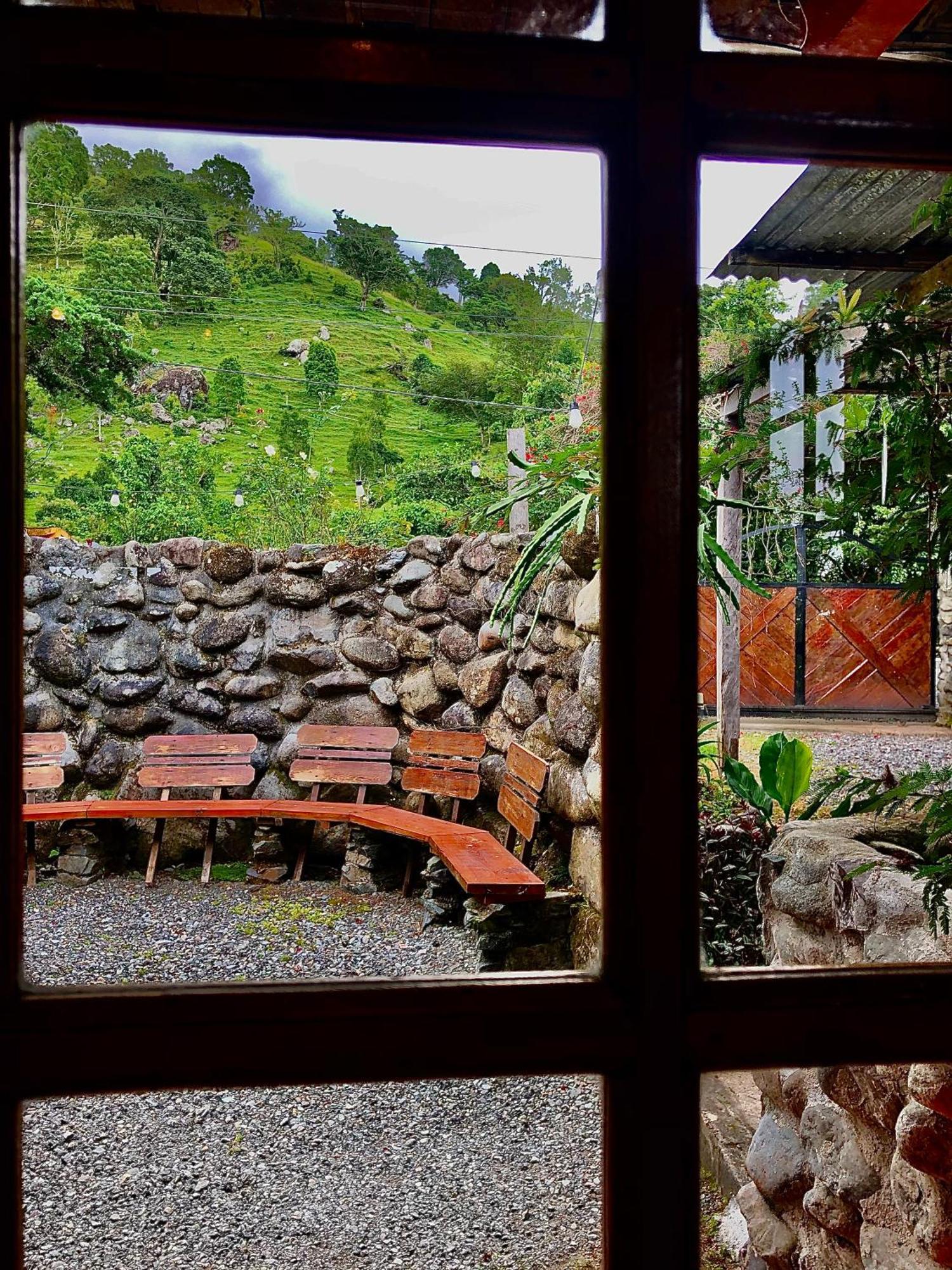 Bed and Breakfast El Refugio La Brisa del Diablo Valle Hornito Exterior foto